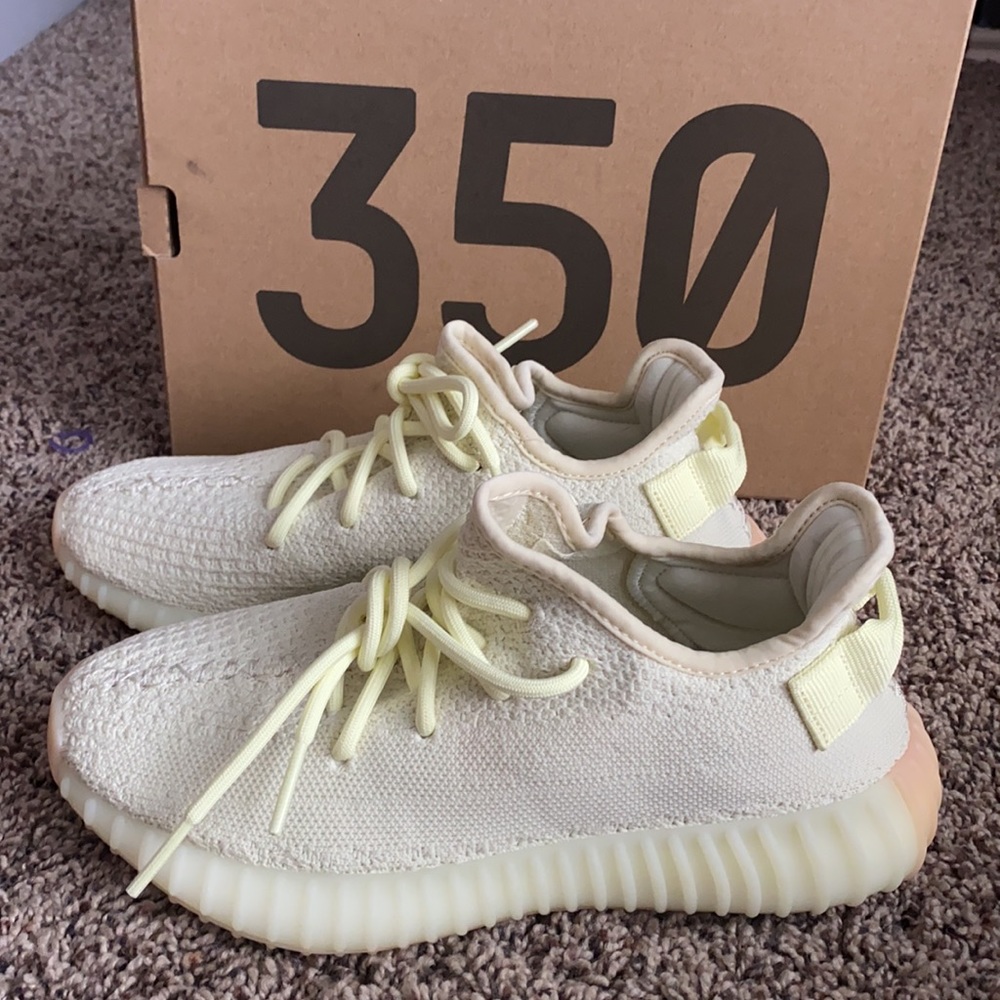 Yeezy boost 350 women’s size 5 1/2 fits like a 6 - Picture 9 of 9